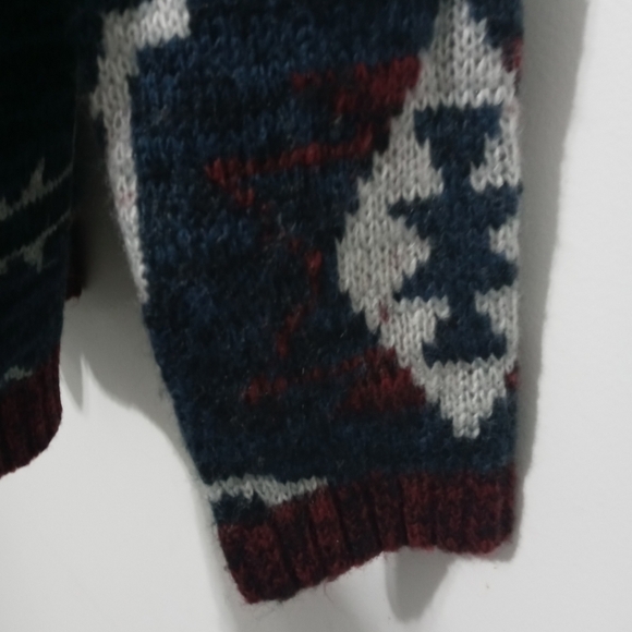 Forever 21  Long Sleeve Cozy Chunky knit Southwestern print cardigan  sweater - Picture 6 of 13